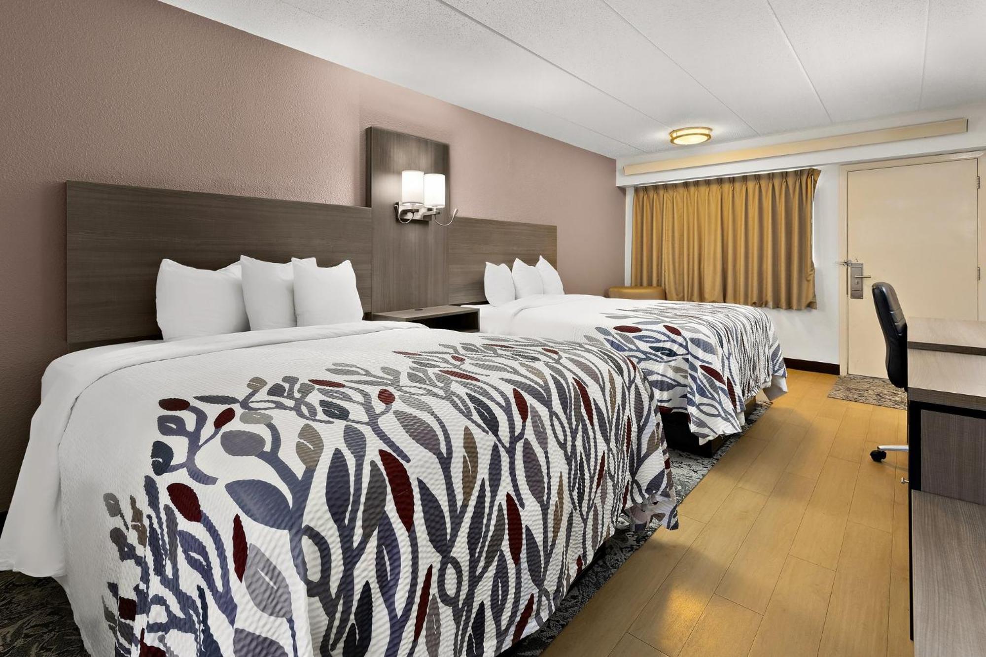 Red Roof Inn Cleveland - Уэстлейк Экстерьер фото