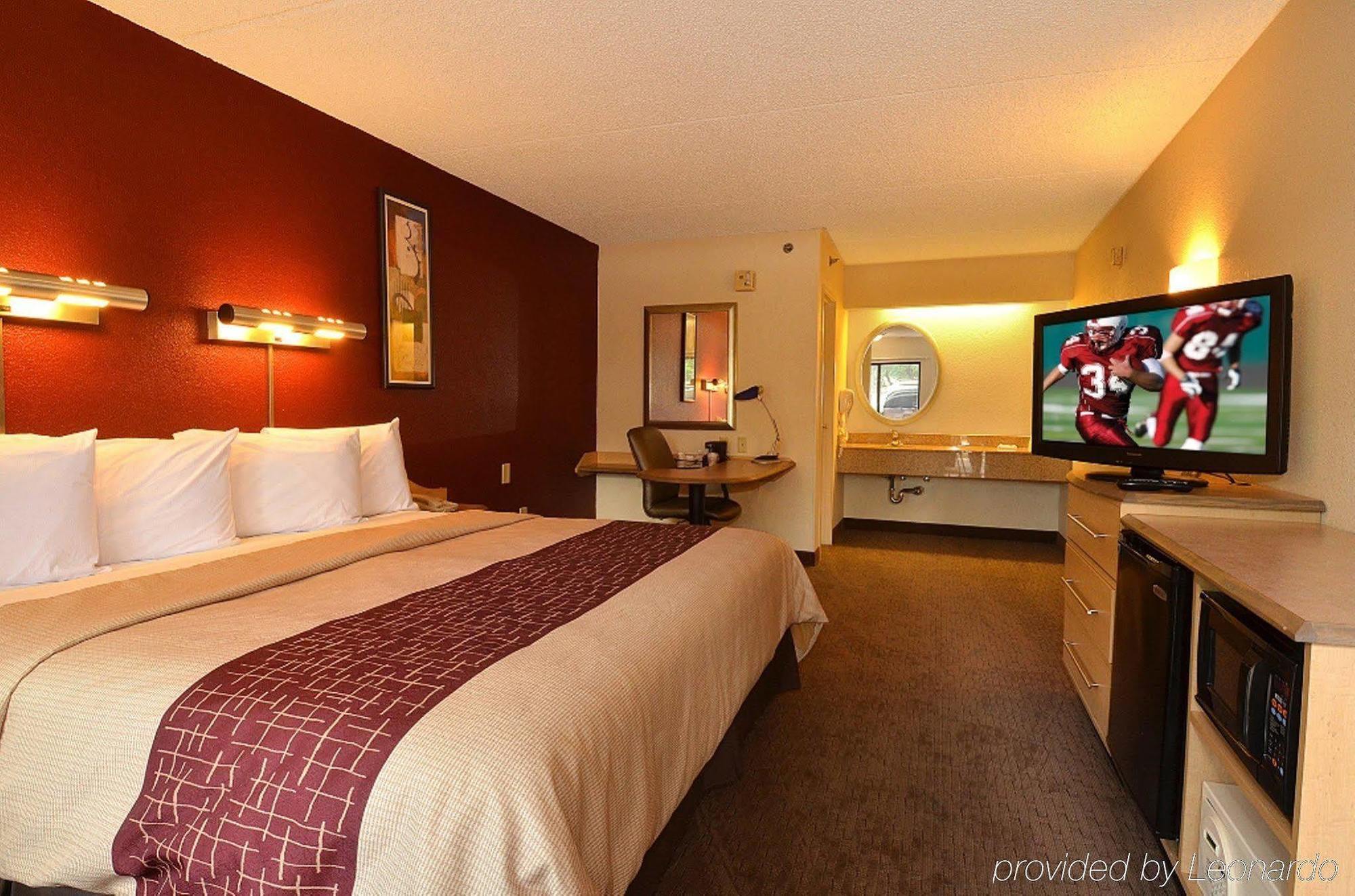 Red Roof Inn Cleveland - Уэстлейк Экстерьер фото