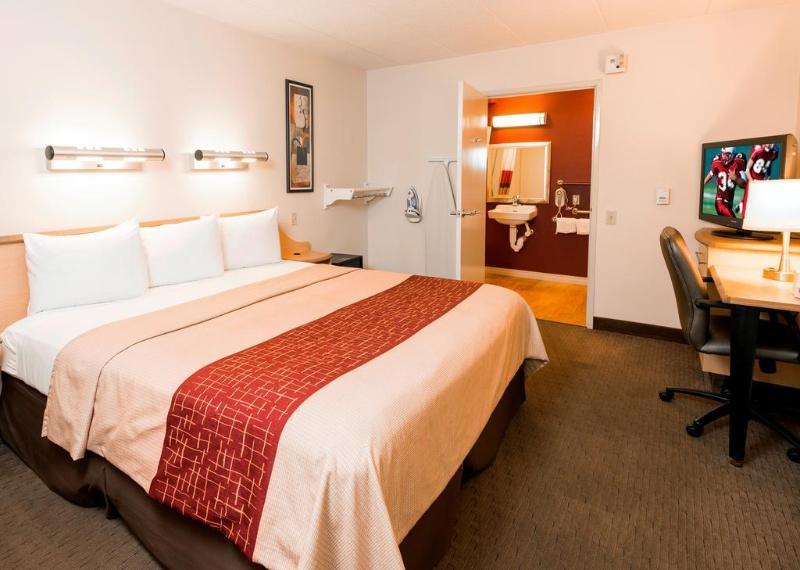 Red Roof Inn Cleveland - Уэстлейк Экстерьер фото