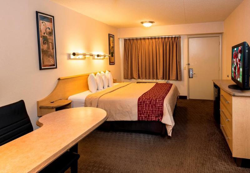 Red Roof Inn Cleveland - Уэстлейк Экстерьер фото