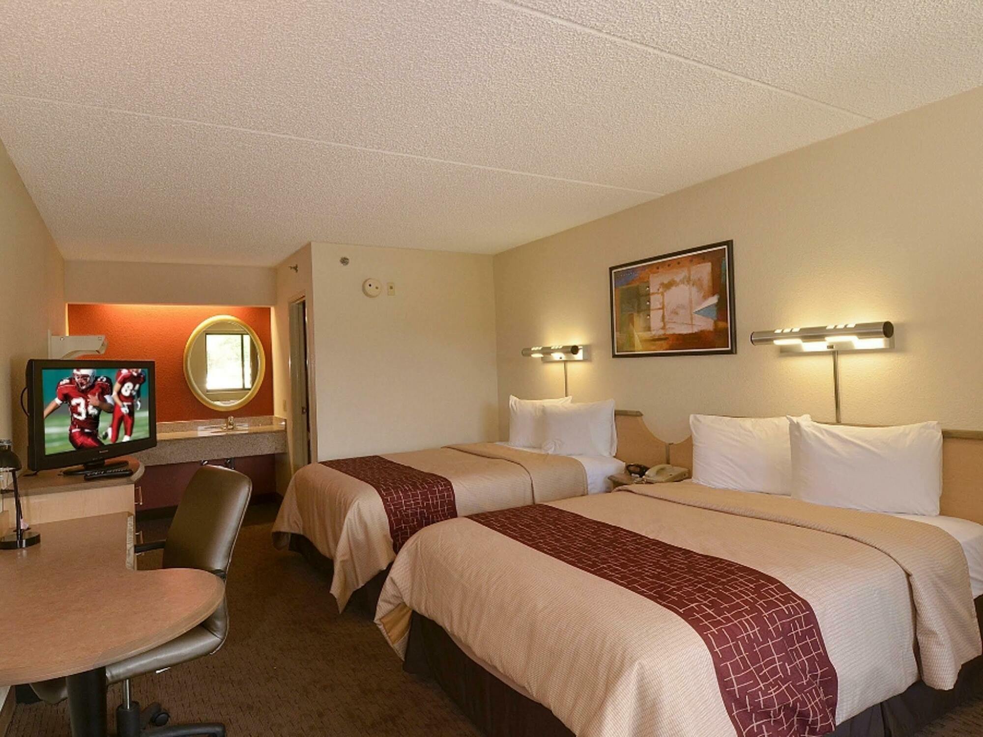 Red Roof Inn Cleveland - Уэстлейк Экстерьер фото