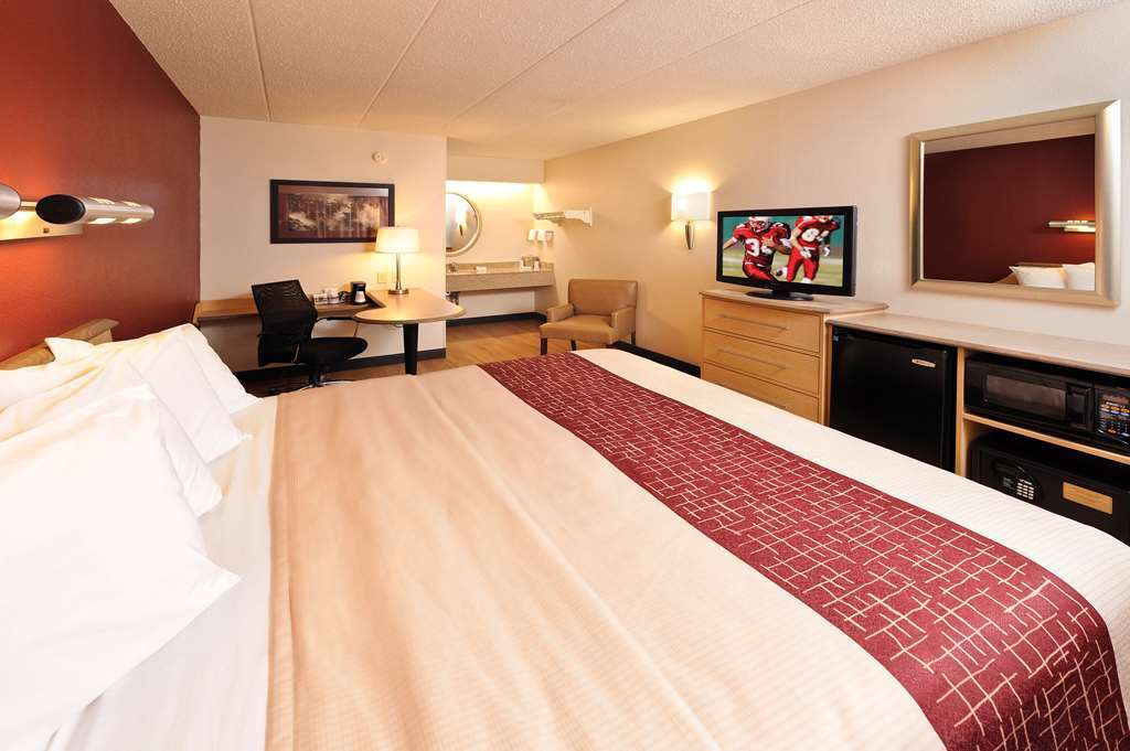 Red Roof Inn Cleveland - Уэстлейк Номер фото